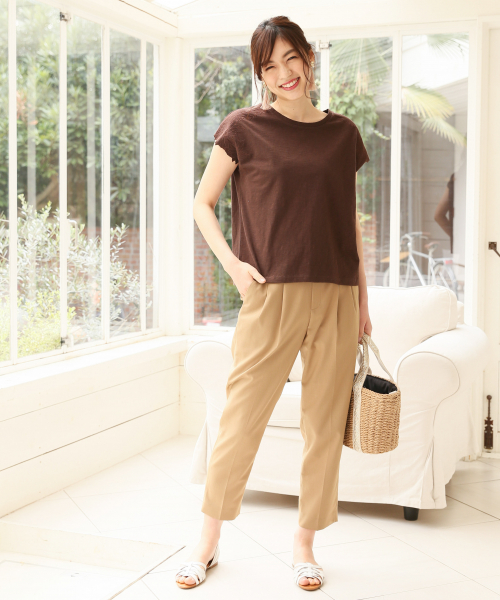 GLOBAL WORK(グローバルワーク)の「ソデカットシシュウ半袖/832838(Tシャツ/カットソー・レディース・ブラック/ホワイト/ネイビー/ブラウン・LARGE/MEDIUM)」の8枚目の写真