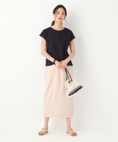 GLOBAL WORK(グローバルワーク)の「ソデカットシシュウ半袖/832838(Tシャツ/カットソー・レディース・ブラック/ホワイト/ネイビー/ブラウン・LARGE/MEDIUM)」の12枚目の写真
