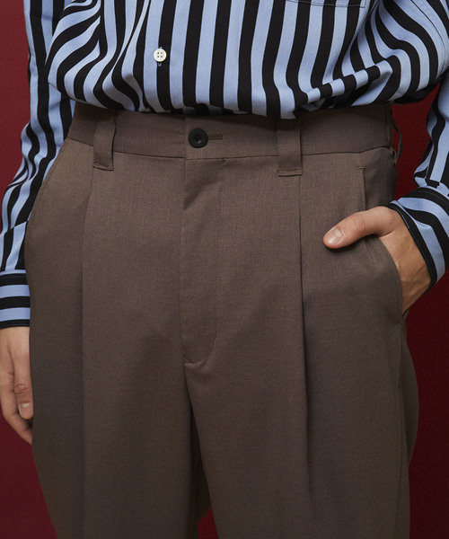 MAISON SPECIAL（メゾンスペシャル）の「強撚ドライワイドテーパードパンツ【MAISON SPECIAL/メゾンスペシャル】■セットアップ対応■（スラックス・メンズ・ブラウン/ブラック・44/46/48）」の10枚目の写真