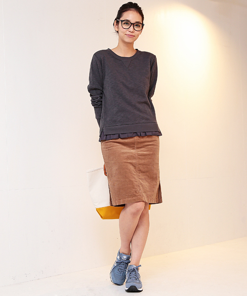 B:MING by BEAMS（ビーミングバイビームス）の「▲1 ビーミング by ビームス / 裏毛コンビプルオーバー（スウェット・レディース・ホワイト系その他/チャコールグレー/トップグレー・ONE SIZE）」の6枚目の写真