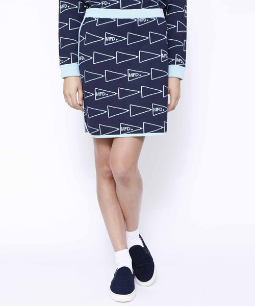 MILKFED.(ミルクフェド)の「FLAG JQ KNIT SKIRT (スカート/タイト/総柄/フラッグ)(スカート・レディース・ネイビー/ピンク・MEDIUM/SMALL)」の3枚目の写真