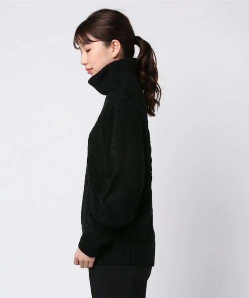 INNOCENT(イノセント)の「ケーブルタートルネックニット(ニット/セーター・レディース・ブラック/ベージュ/グレー/ピンク/キャメル/ネイビー/マスタード/アイボリー/オフホワイト/モカ/ワイン/ダークグリーン・LARGE/X-LARGE/MEDIUM)」の13枚目の写真
