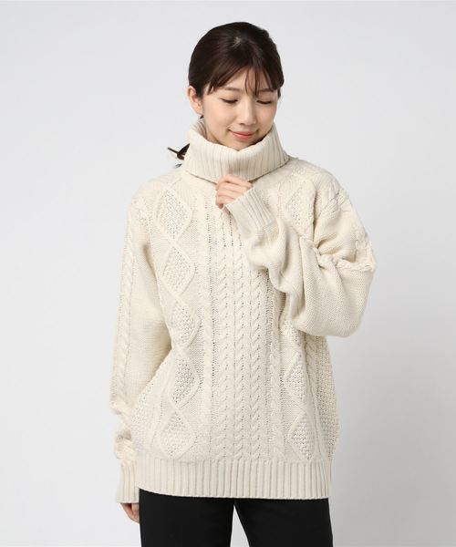 INNOCENT(イノセント)の「ケーブルタートルネックニット(ニット/セーター・レディース・ブラック/ベージュ/グレー/ピンク/キャメル/ネイビー/マスタード/アイボリー/オフホワイト/モカ/ワイン/ダークグリーン・LARGE/X-LARGE/MEDIUM)」の20枚目の写真