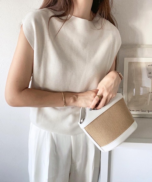 andme（アンドミー）の「無地ボーダーフレンチスリーブニットトップス（ニット/セーター・レディース・ホワイト×ブラック/ブラウン系その他/モカ/ブラック/オフホワイト/ブルー/ベージュ系その他/ベージュ/ホワイト×ピンク/ホワイト×ブルー/ネイビー×ホワイト・L/M/XL/XXL）」の13枚目の写真