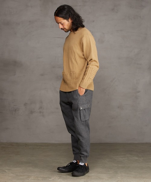 CAMBIO(カンビオ)の「mn2227-Switch Wool Knit Pullover ニット(ニット/セーター・メンズ・ブラック/ベージュ/ブラウン/グリーン・M/L)」の17枚目の写真