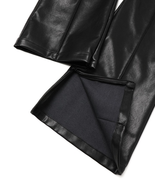 unlow（アンロー）の「【WEARISTA 心】フェイクレザースリットフレアパンツ（セットアップ対応）（その他パンツ・メンズ・ブラック/グレイッシュベージュ/ライトグリーン・S/M）」の14枚目の写真