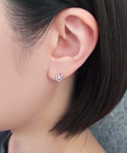 TAKE-UP(テイクアップ)の「【 Stand by U】K10ダイヤモンド ダブルハピネスピアス( WG)(ピアス(両耳用)・レディース・ホワイトゴールド・FREE)」の2枚目の写真