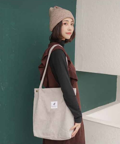 aimoha(アイモハ)の「コーデュロイ シンプルトートバッグ(トートバッグ・レディース・ホワイト/ブラック/ベージュ/ブラウン/グレー/ピンク/イエロー/スモークピンク・FREE)」の20枚目の写真