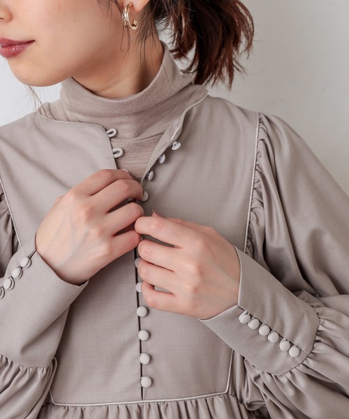 natural couture（ナチュラルクチュール）の「便利なタートルカットソートップス（Tシャツ/カットソー・レディース・ベージュ/ブラック/ピンク/アイボリー・FREE）」の3枚目の写真