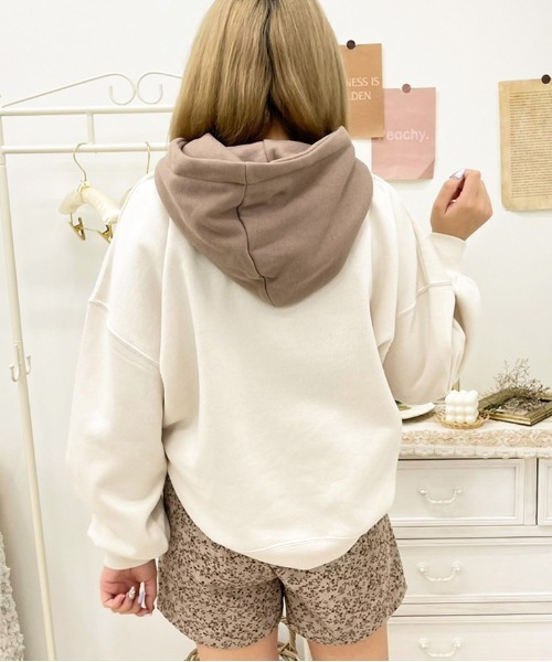 apres jour（アプレジュール）の「配色フーディー【ZOZOTOWN限定アイテム】（パーカー・レディース・アイボリー/ラベンダー/ダークブラウン/ダークブルー・X-LARGE/フリー）」の7枚目の写真