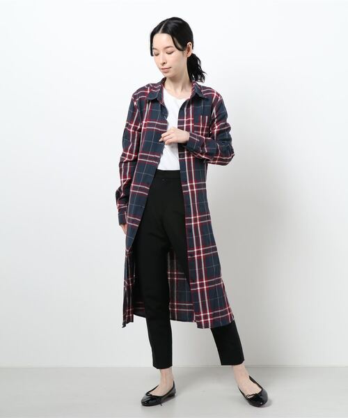 OUTDOOR PRODUCTS APPAREL(アウトドアプロダクツアパレル)の「チェックロングシャツワンピース ゆるっとしたシルエット 前を開けて羽織りとしても使える万能アイテム 2WAY仕様(ワンピース・レディース・ブラウン/レッド/ブルー・MEDIUM/LARGE)」の6枚目の写真
