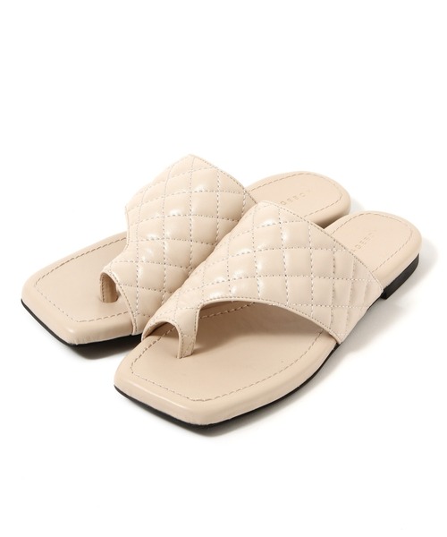 PAGEBOY（ページボーイ）の「キルトトングサンダル（サンダル・レディース・ブラック/グレイッシュベージュ・MEDIUM/LARGE）」の15枚目の写真