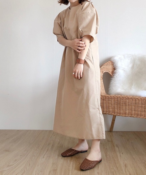 anown(アノン)の「ボリュームスリーブ ミモレ丈ワンピース【ファッションインフルエンサーyumi.×anown 限定コラボ】(ワンピース・レディース・ピンク系その他/ブラック/ベージュ/オフホワイト・FREE)」の12枚目の写真