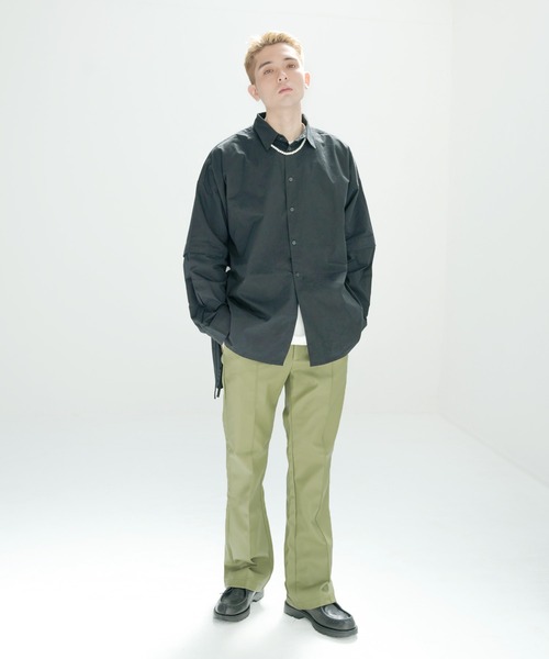 NILWAY(ニルウェイ)の「PUレザー センタープリーツ ソフト フレアパンツ(その他パンツ・メンズ・グレイッシュベージュ/ミント/ブラック・LARGE/MEDIUM)」の8枚目の写真