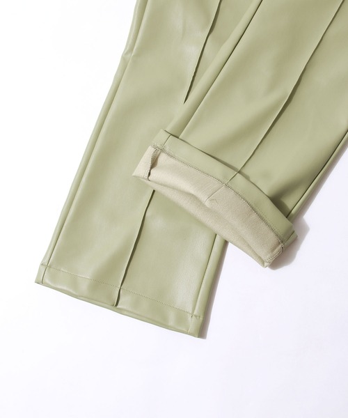 NILWAY(ニルウェイ)の「PUレザー センタープリーツ ソフト フレアパンツ(その他パンツ・メンズ・グレイッシュベージュ/ミント/ブラック・LARGE/MEDIUM)」の9枚目の写真