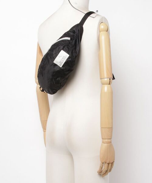 GREGORY(グレゴリー)の「GREGORY/ウエストバッグ/ボディバッグ/PACKABLE/TAILRUNNER LT/テールランナー(ボディバッグ/ウエストポーチ・メンズ・ブラック・ONESIZE)」の9枚目の写真