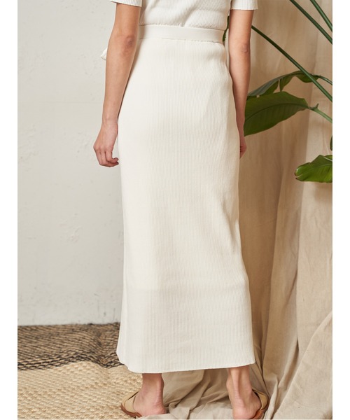 Vicente(ヴィセンテ)の「Amanda rib skirt(スカート・レディース・オフホワイト/ベージュ/ブラック・FREE)」の4枚目の写真