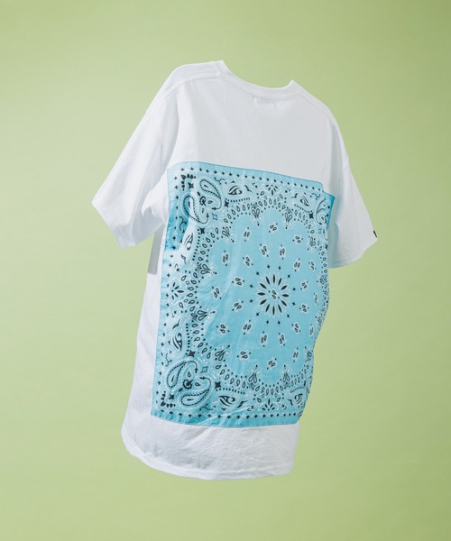 HAV-A-HANK（ハバハンク ）の「別注：HAV-A-HANK/ハバハンク バンダナTシャツ（Tシャツ/カットソー・メンズ・ホワイト×ホワイト/ベージュ系1/ホワイト×ブラック/ブラック系その他/ベージュ系3/ホワイト系その他/ベージュ系5/ベージュ系6/ベージュ系2/ホワイト×ネイビー/ホワイト×ブルー/ホワイト×パープル/ベージュ系4/ブラック×レッド/ブラック×ホワイト/ブラック×グレー/ブラック×ブラック/ブラック×ブルー・M/L/XL）」の2枚目の写真