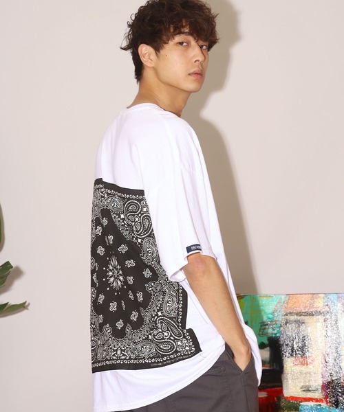 HAV-A-HANK（ハバハンク ）の「別注：HAV-A-HANK/ハバハンク バンダナTシャツ（Tシャツ/カットソー・メンズ・ホワイト×ホワイト/ベージュ系1/ホワイト×ブラック/ブラック系その他/ベージュ系3/ホワイト系その他/ベージュ系5/ベージュ系6/ベージュ系2/ホワイト×ネイビー/ホワイト×ブルー/ホワイト×パープル/ベージュ系4/ブラック×レッド/ブラック×ホワイト/ブラック×グレー/ブラック×ブラック/ブラック×ブルー・M/L/XL）」の4枚目の写真