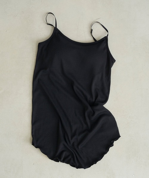 DouDou（ドゥドゥ）の「バックオープンカップ付キャミ（Tシャツ/カットソー・レディース・オフホワイト/ブラック/ベージュ/ブルー・FREE）」の7枚目の写真