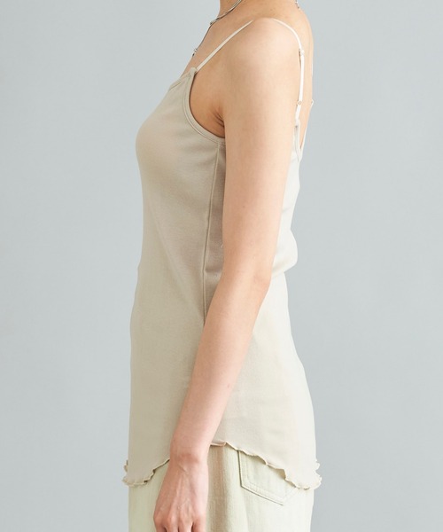 DouDou（ドゥドゥ）の「バックオープンカップ付キャミ（Tシャツ/カットソー・レディース・オフホワイト/ブラック/ベージュ/ブルー・FREE）」の12枚目の写真