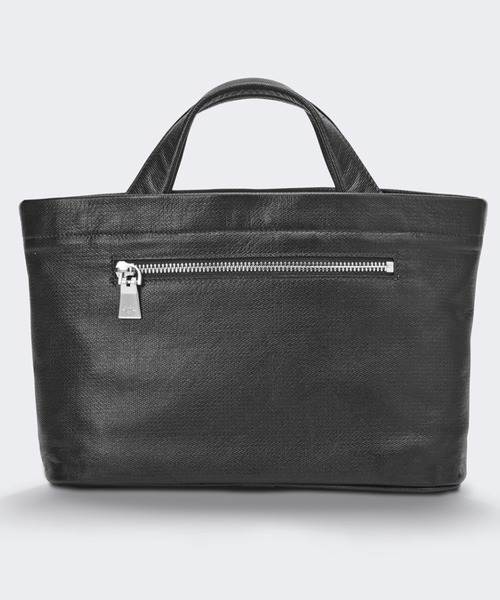 aniary（アニアリ）の「ミニトート（クロッシングレザー）（トートバッグ・メンズ・ダークブラウン/グレー/ブルー系その他/ブラック/ネイビー/ダークネイビー/チャコールグレー/ブラック系その他/ダークオレンジ/パープル/モスグリーン系・FREE）」の2枚目の写真