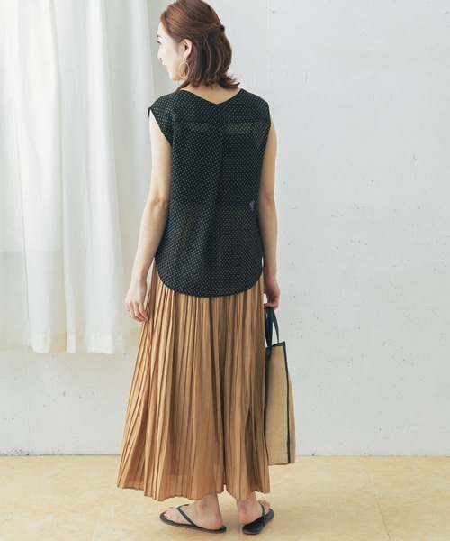 URBAN RESEARCH ROSSO WOMEN（アーバンリサーチ　ロッソ）の「ジオメトリックフレンチスリーブブラウス（シャツ/ブラウス・レディース・ブラック系その他/ベージュ系その他・FREE）」の7枚目の写真