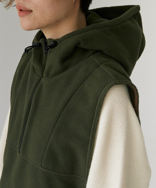 note et silence （ノートエシロンス）の「リサイクルポリエステル マイクロフリース ベスト（ベスト・レディース・カーキ/オフホワイト/オレンジ/ブラック・FREE）」の17枚目の写真