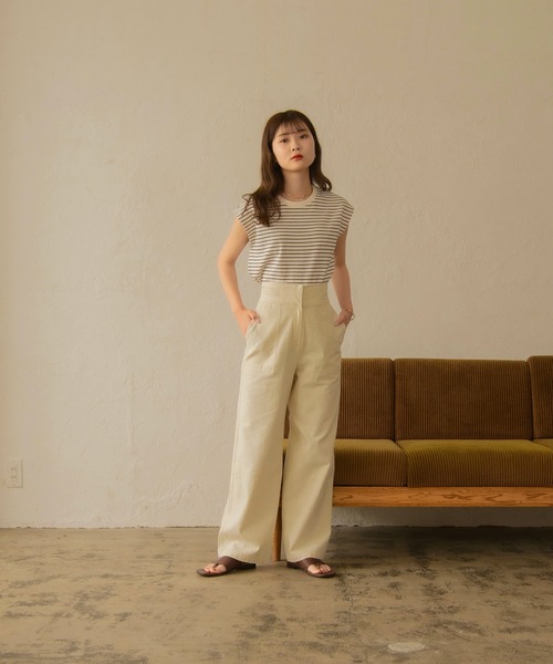 I_am(アイアム)の「no sleeve border t-shirt(Tシャツ/カットソー・レディース・ブラック/ベージュ/オリーブ・FREE)」の2枚目の写真