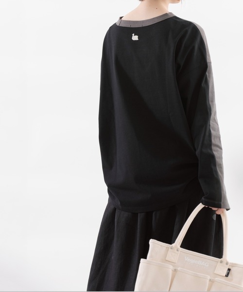 nop de nod(ノップドゥノッド)の「USコットンバイカラーオーバーサイズロングTシャツ(Tシャツ/カットソー・レディース・オフホワイト/ダークグレー/ミント・3)」の21枚目の写真