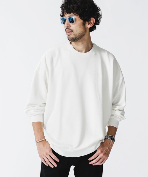 NANO universe(ナノユニバース)の「ビッグシルエットクルーネックスウェット(スウェット・メンズ・ブラック/モカ/ホワイト/トップグレー/ピンク/チャコール・M/S/L)」の2枚目の写真