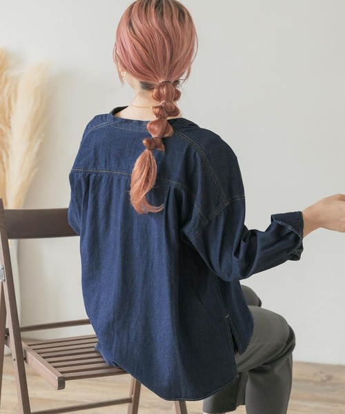 ITEMS URBANRESEARCH（アイテムズ アーバンリサーチ）の「バンドカラーデニムシャツ（シャツ/ブラウス・レディース・ブラック/ブルー/ライトブルー・FREE）」の10枚目の写真