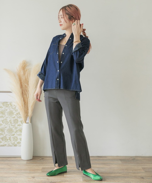 ITEMS URBANRESEARCH（アイテムズ アーバンリサーチ）の「バンドカラーデニムシャツ（シャツ/ブラウス・レディース・ブラック/ブルー/ライトブルー・FREE）」の4枚目の写真