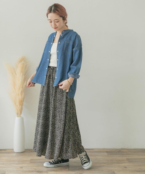 ITEMS URBANRESEARCH（アイテムズ アーバンリサーチ）の「バンドカラーデニムシャツ（シャツ/ブラウス・レディース・ブラック/ブルー/ライトブルー・FREE）」の15枚目の写真