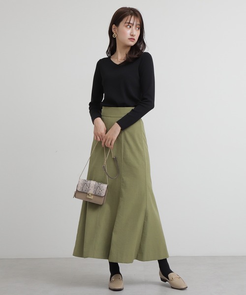 N.（N. Natural Beauty Basic）（エヌエヌナチュラルビューティーベーシック）の「【追加生産】◆総針Ｖネックニット（ニット/セーター・レディース・オフホワイト/ブラック/モカ/ベージュ/ピンク系その他/グリーン系その他2・MEDIUM）」の7枚目の写真