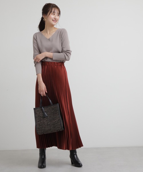 N.（N. Natural Beauty Basic）（エヌエヌナチュラルビューティーベーシック）の「【追加生産】◆総針Ｖネックニット（ニット/セーター・レディース・オフホワイト/ブラック/モカ/ベージュ/ピンク系その他/グリーン系その他2・MEDIUM）」の12枚目の写真