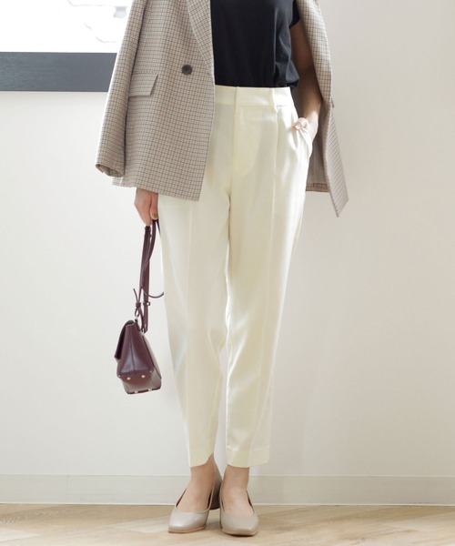 NANO universe(ナノユニバース)の「WEB限定/ストレッチテーパードパンツ(その他パンツ・レディース・ブラック/ベージュ/オフホワイト/ライトイエロー/ピンク系その他/ブルーグリーン/グレー系その他4・38/36)」の1枚目の写真