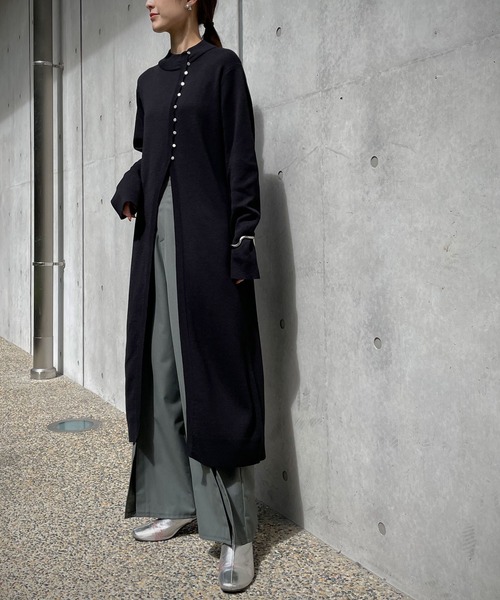 &g'aime(アンジェム)の「【&g’aime】フロントボタンスリットニットチュニック(チュニック・レディース・チャコールグレー/ブラック/ブラウン/グレイッシュベージュ・FREE)」の9枚目の写真