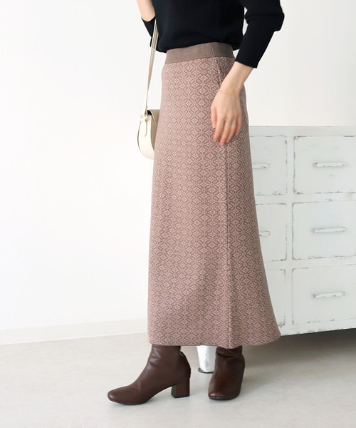 HER CLOSET(ハークローゼット)の「【TwentyThree】フラワー柄ジャガードニットスカート(スカート・レディース・ブラック/モカ/マスタード・FREE)」の18枚目の写真