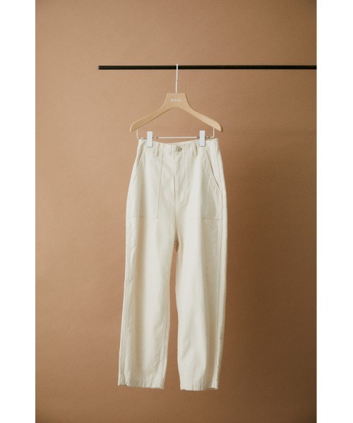 BLACK BY MOUSSY(ブラックバイマウジー)の「baker pants(ベイカーパンツ)(カーゴパンツ・レディース・オフホワイト/カーキ・1/2)」の9枚目の写真