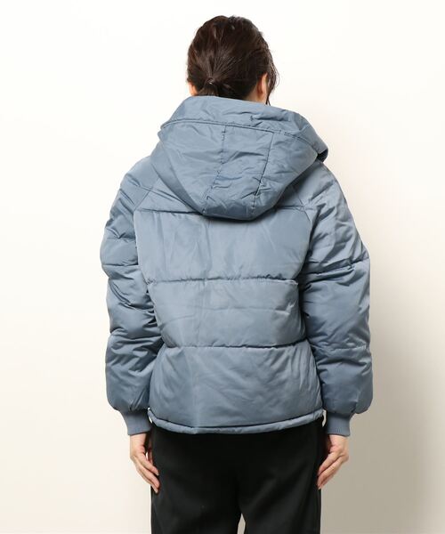 FRP（エフアールピー）の「YUGA  フーディ　中綿ダウン調ブルゾンコート（ダウンジャケット/コート・レディース・ブラック/ブルー/ホワイト/ベビーピンク・XL/M/L）」の18枚目の写真