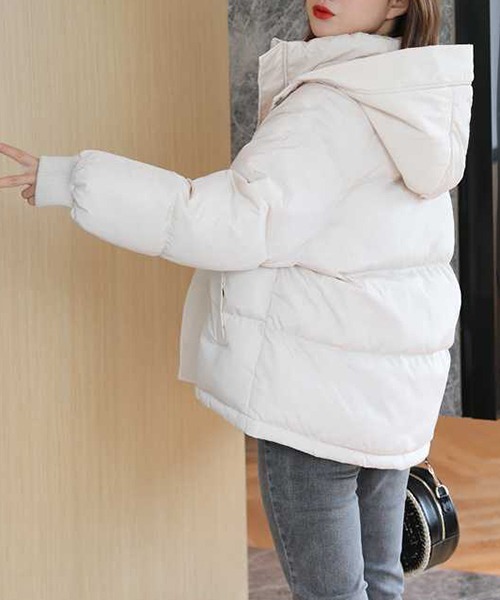 FRP（エフアールピー）の「YUGA  フーディ　中綿ダウン調ブルゾンコート（ダウンジャケット/コート・レディース・ブラック/ブルー/ホワイト/ベビーピンク・XL/M/L）」の12枚目の写真