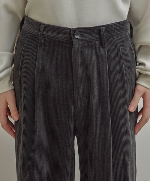 JUNRED（ジュンレッド）の「【セットアップ対応】コーデュロイワイドパンツ（その他パンツ・メンズ・チャコールグレー/ブラウン/オフホワイト・S/M/L）」の21枚目の写真