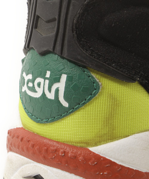 X-girl(エックスガール)の「INSTA PUMP FURY スニーカー【Reebokコラボ】(スニーカー・レディース・ブラック・23cm)」の6枚目の写真