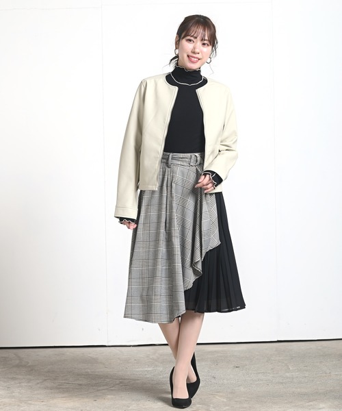 rps（アールピーエス）の「ノーカラーライダースジャケット（ライダースジャケット・レディース・ブラック/アイボリー/グレイッシュベージュ・M）」の4枚目の写真