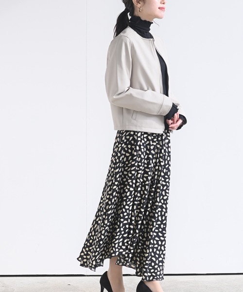 rps（アールピーエス）の「ノーカラーライダースジャケット（ライダースジャケット・レディース・ブラック/アイボリー/グレイッシュベージュ・M）」の22枚目の写真