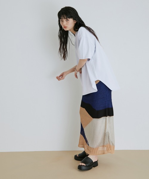 ADAM ET ROPE'(アダムエロペ)の「【WEB限定】ルーズシルエットTシャツ(Tシャツ/カットソー・レディース・ブラック/ホワイト/ホワイト系その他/サックスブルー・FREE)」の9枚目の写真
