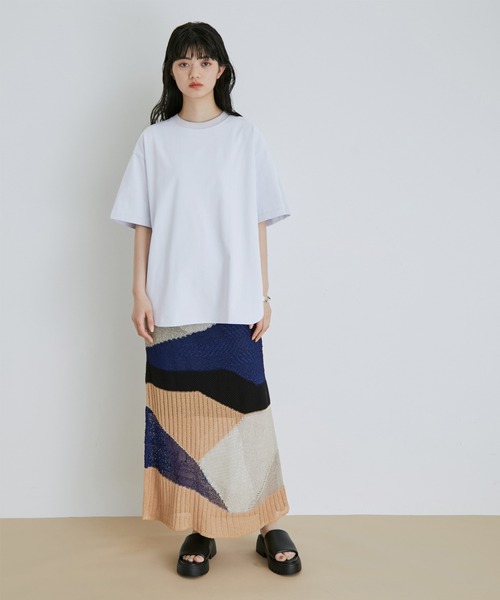 ADAM ET ROPE'(アダムエロペ)の「【WEB限定】ルーズシルエットTシャツ(Tシャツ/カットソー・レディース・ブラック/ホワイト/ホワイト系その他/サックスブルー・FREE)」の22枚目の写真