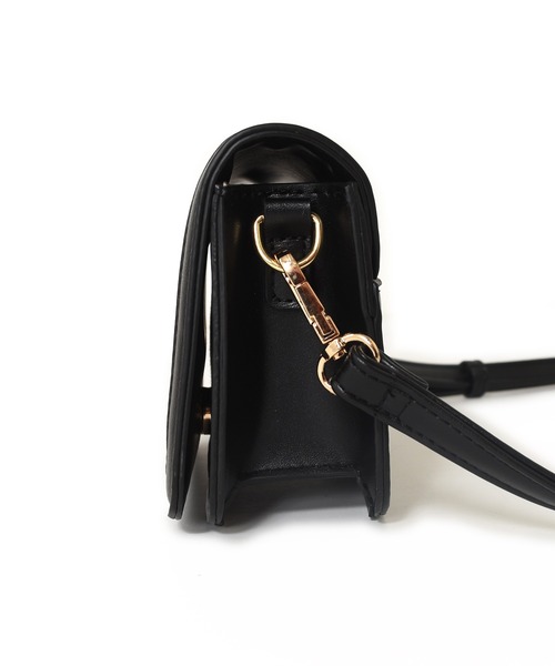 w closet（ダブルクローゼット）の「キャンバス×フェイクレザーパイピングバッグ（ショルダーバッグ・レディース・ブラック/ブラウン・FREE）」の14枚目の写真