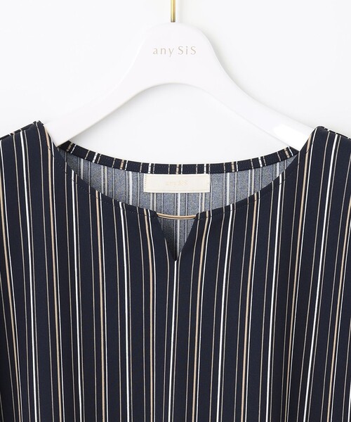 ANY SIS(エニィスィス)の「【UVケア】エアリードレープスムース 半袖 ブラウス(シャツ/ブラウス・レディース・ダルブルー系/ホワイト系1/ライトグレー系/ネイビー系1・2)」の18枚目の写真